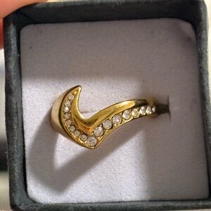 Vintage Gold Tone Ring Size 7